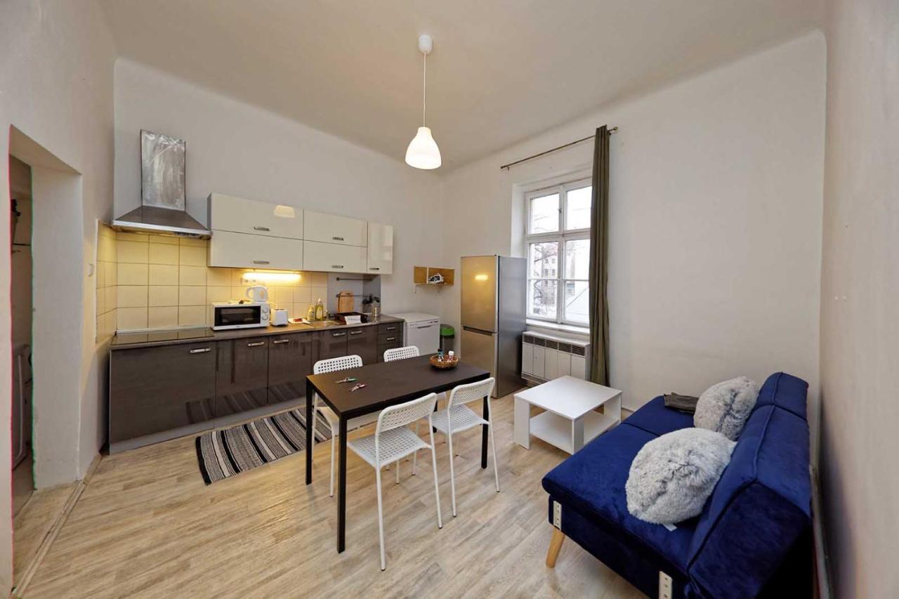 Peter'S Tower Apartments براغ المظهر الخارجي الصورة