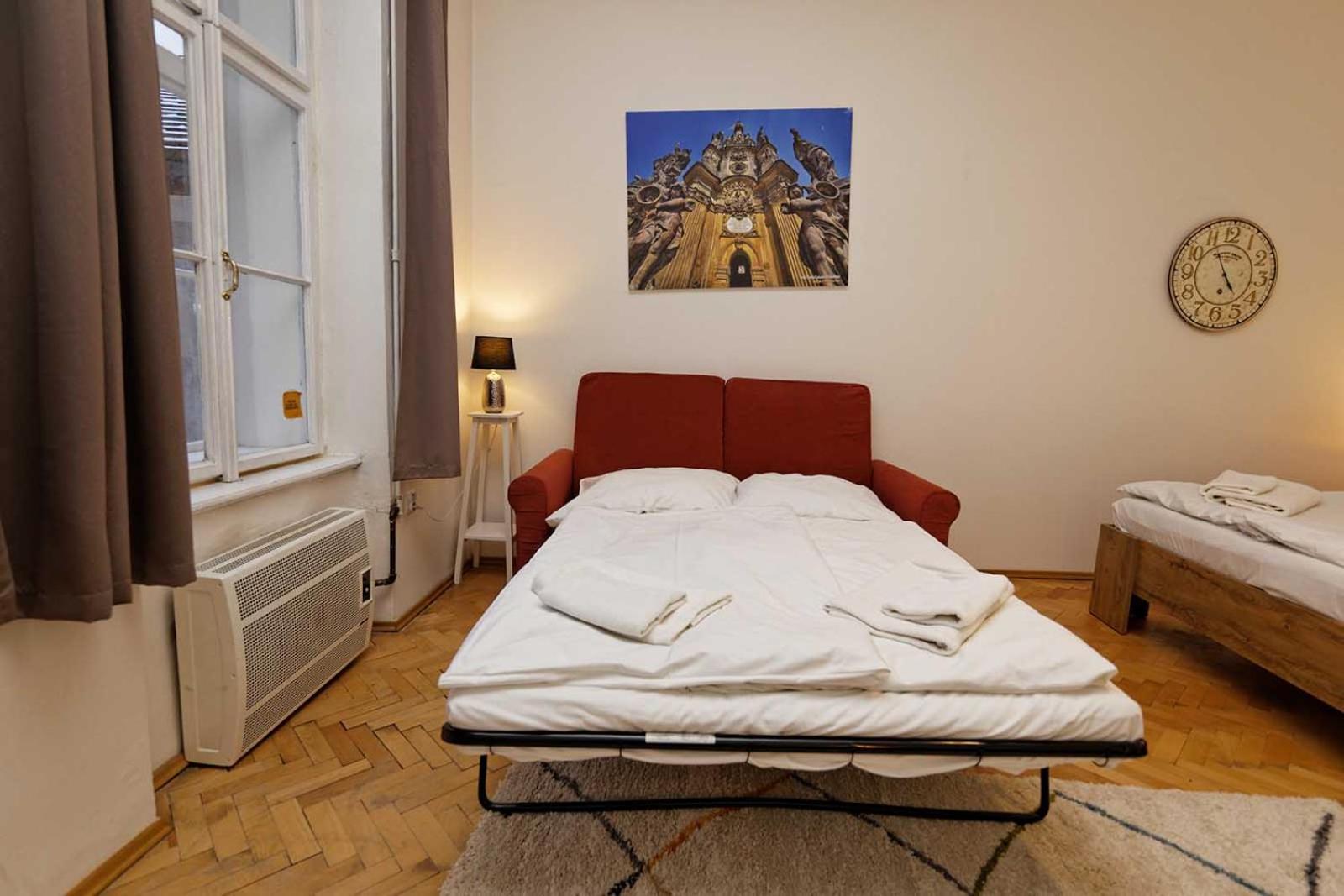 Peter'S Tower Apartments براغ المظهر الخارجي الصورة